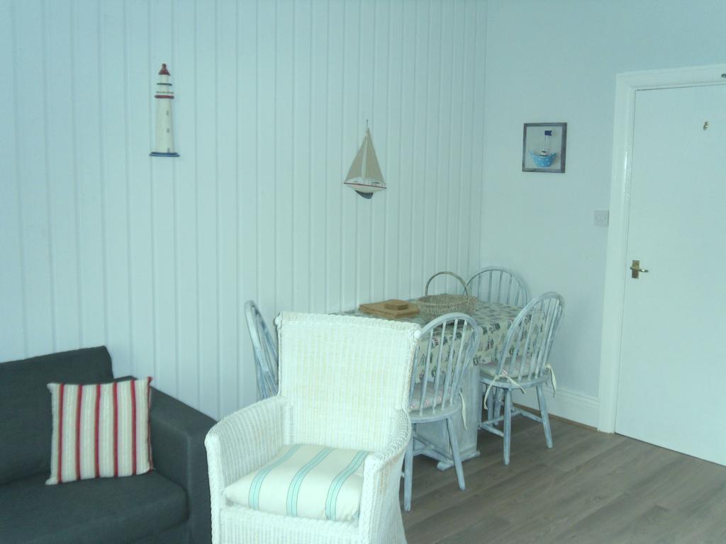 Claremont House Holiday Apartments Llandudno Chambre photo